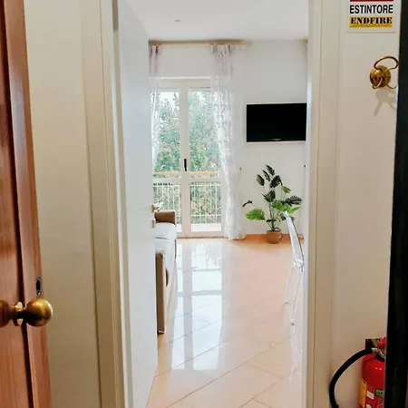 Chlorea Panoramico شقة